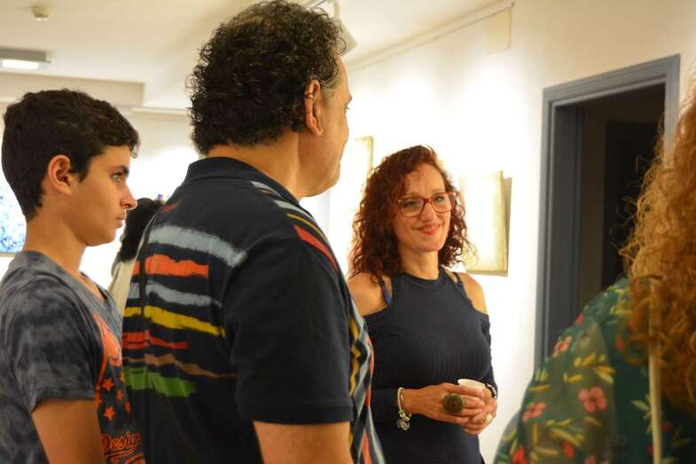 La artista de origen italiano anoche en la inauguración de su segunda exposición en Telde (Foto TA)